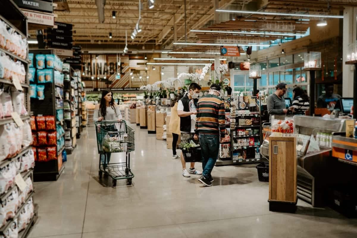 Are dogs allowed at Whole Foods?