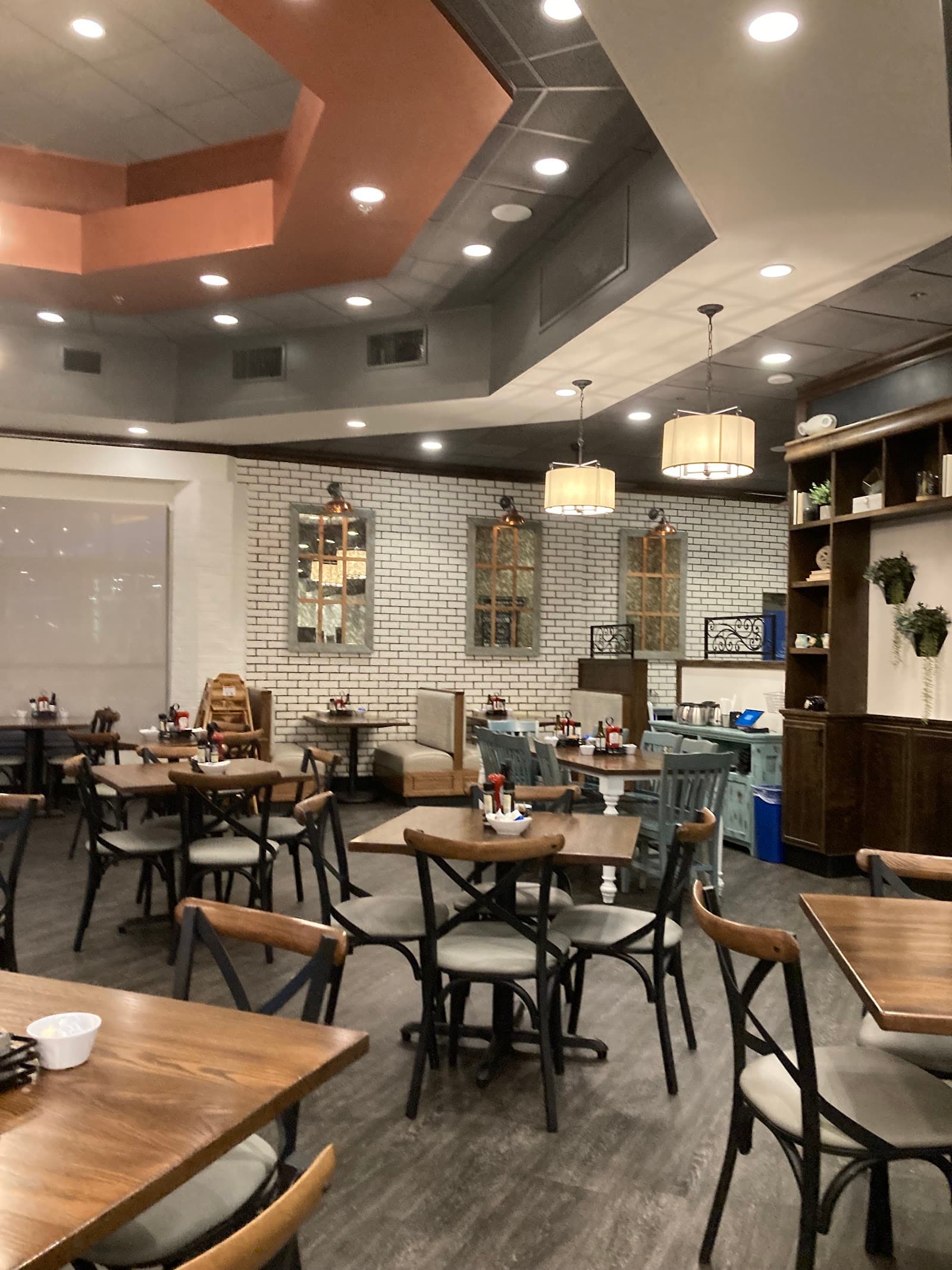 Another Broken Egg Cafe