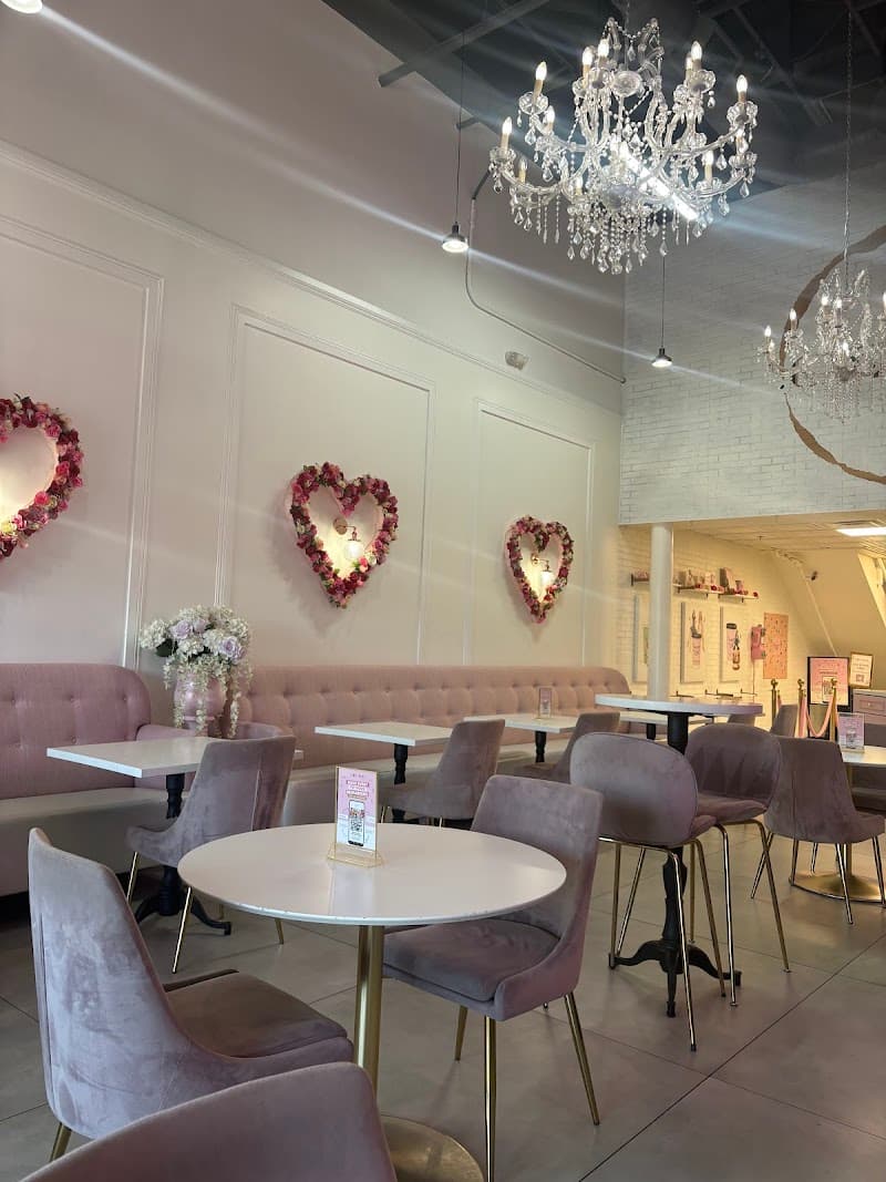 Café Lola photo 2