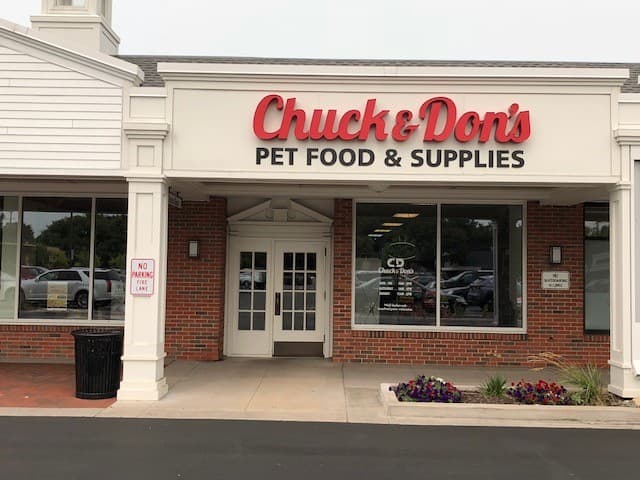 Chuck & Don's Pet Food & Supplies - Wayzata
