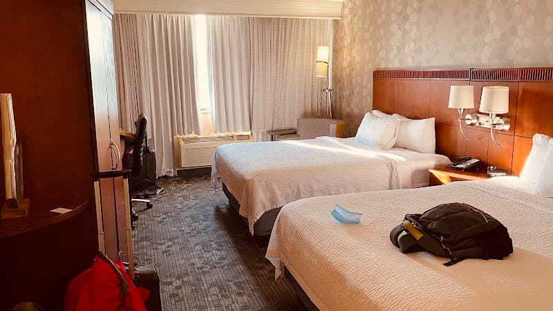 Courtyard by Marriott Denver Cherry Creek photo 2