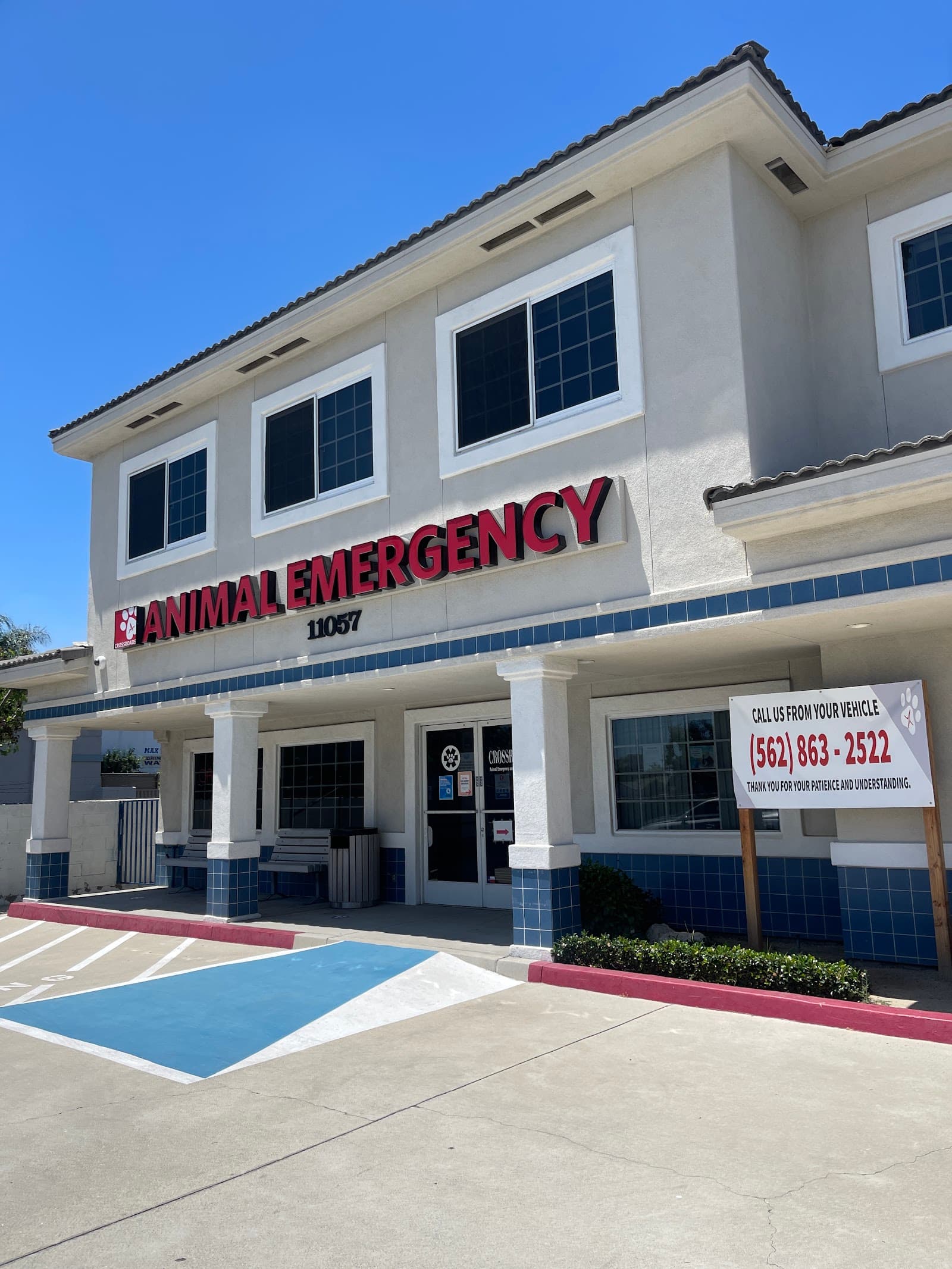 Crossroads Animal Emergency (Norwalk), A Thrive Pet Healthcare Partner