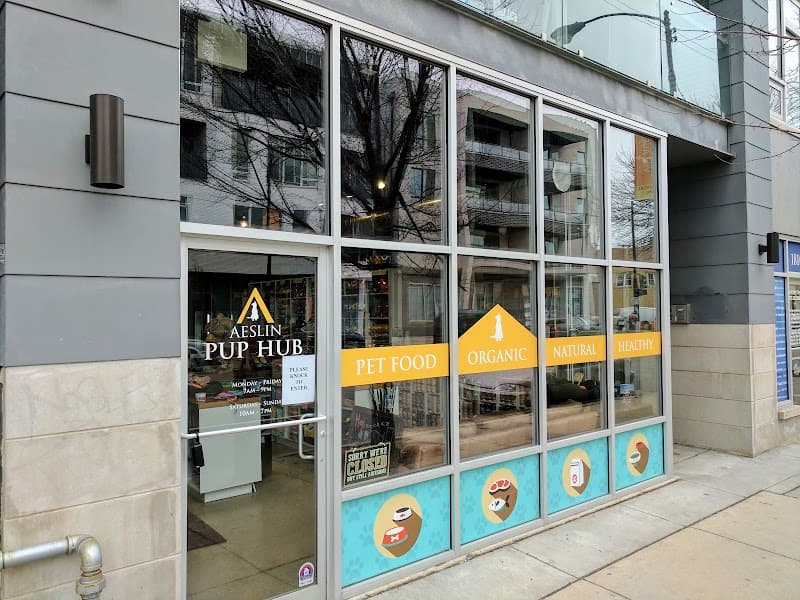 Aeslin Pup Hub Ukrainian Village