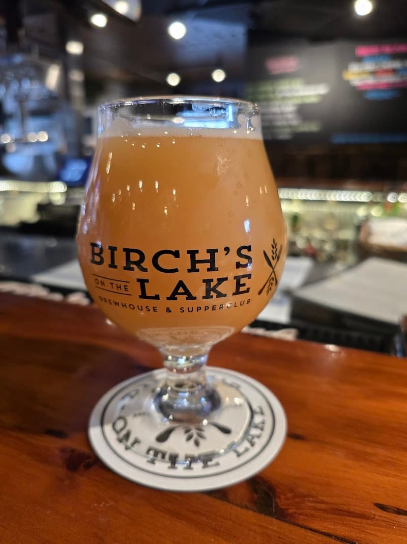 Birch's on the Lake Brewhouse & Supperclub photo 3
