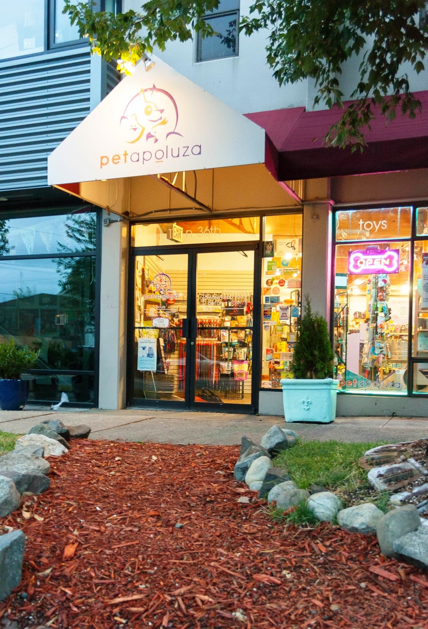 Earthwise Pet - Fremont