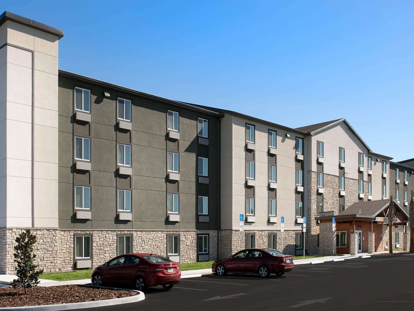 Extended Stay America Select Suites- Tampa - Northeast