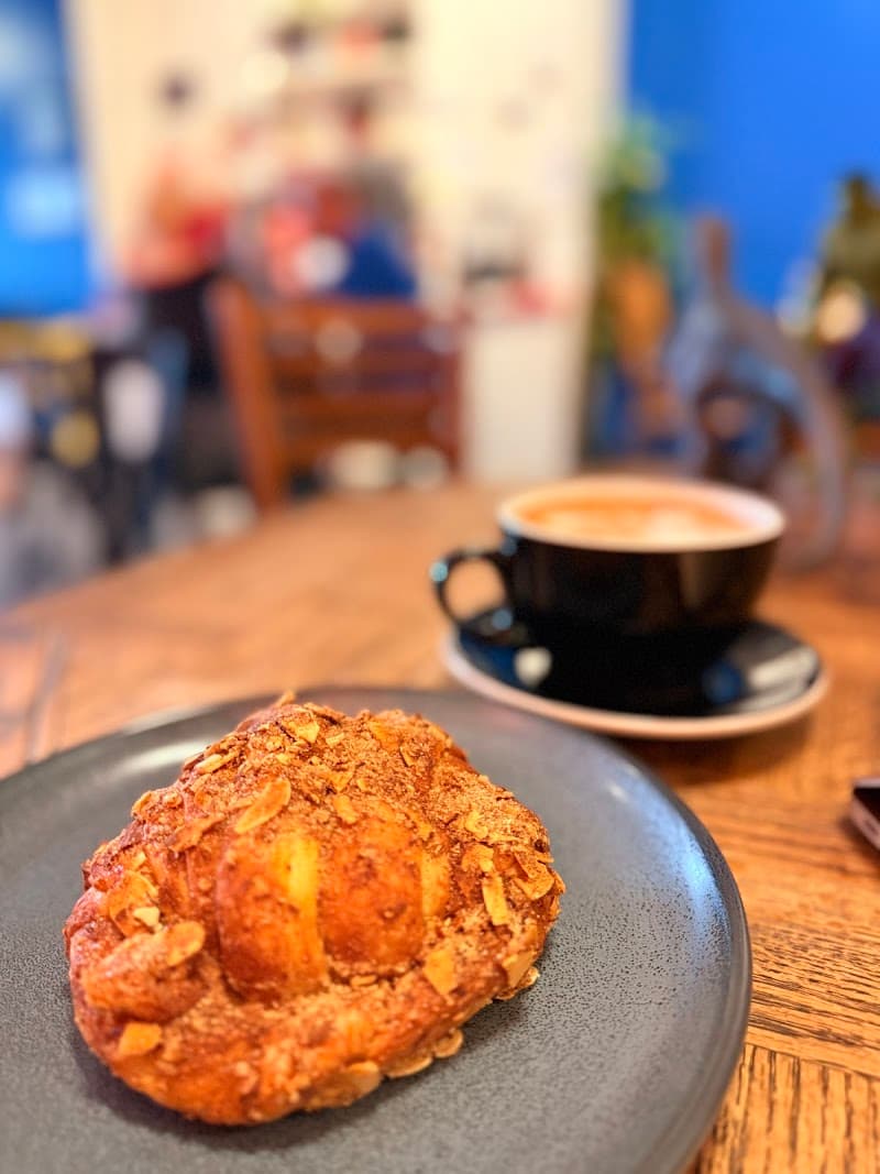 Genuine Joe Coffeehouse (Russell's Bakery) photo 2