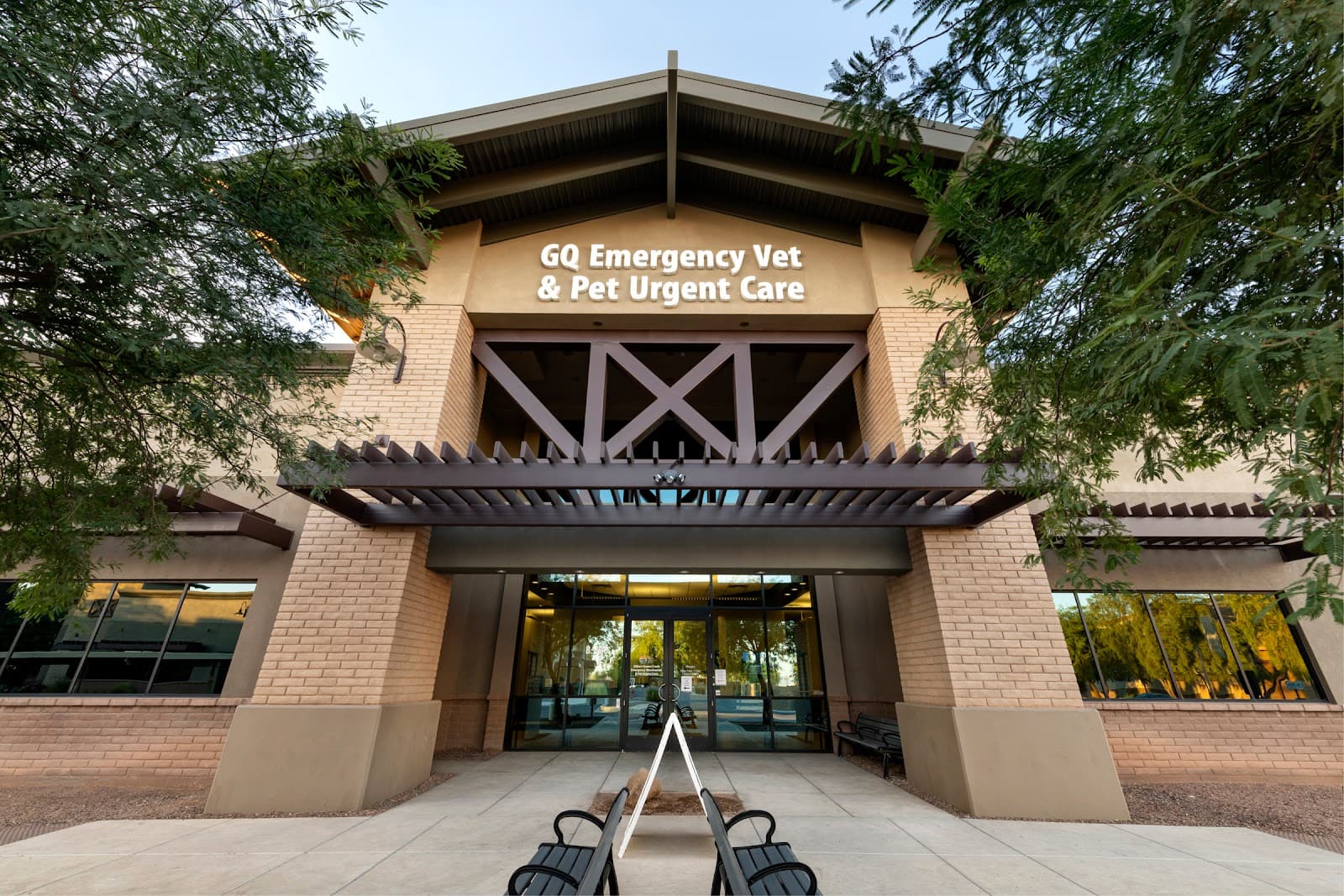 Gilbert Queen Creek Emergency Veterinarian & Pet Urgent Care