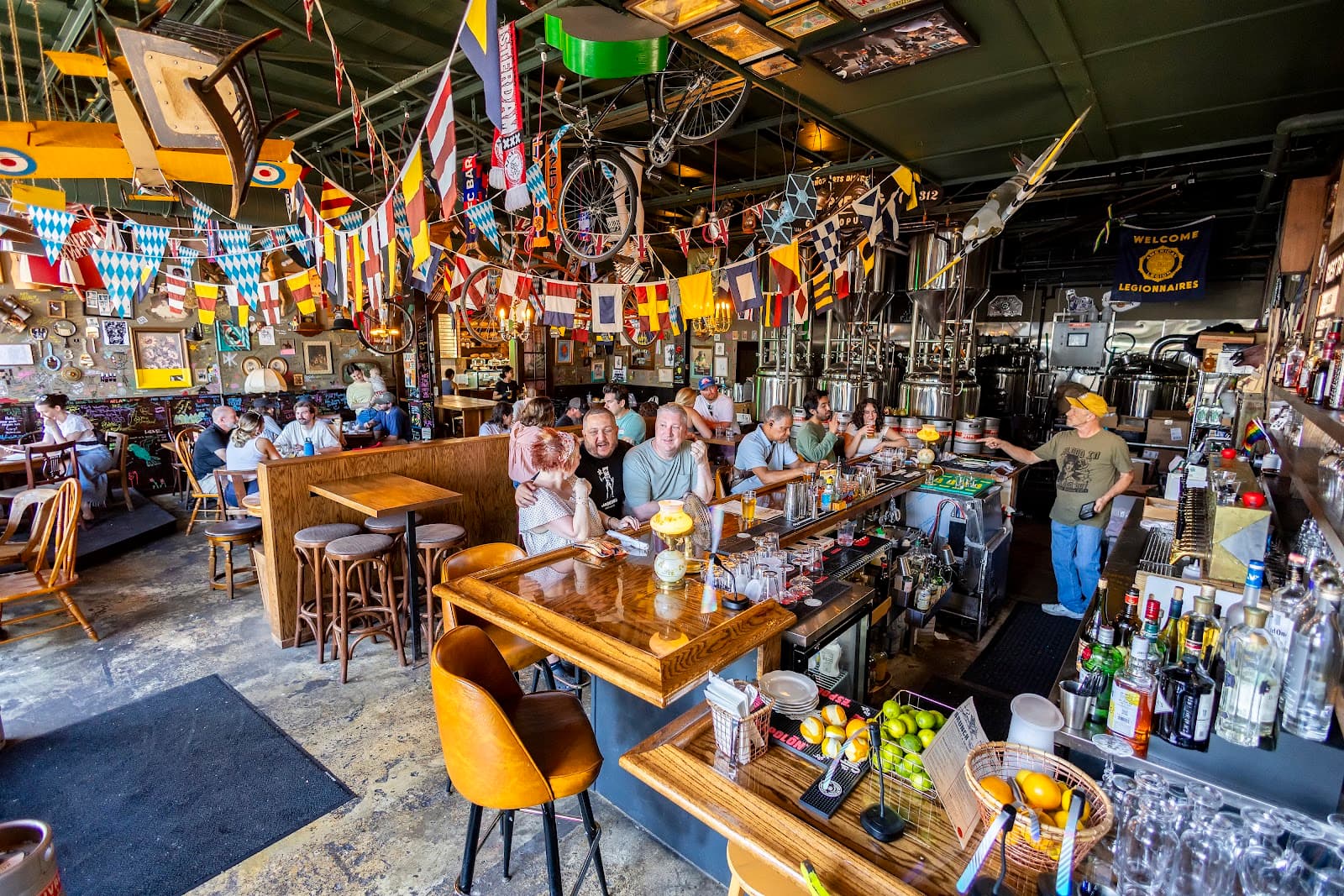Jaquval Gastropub & Brewery