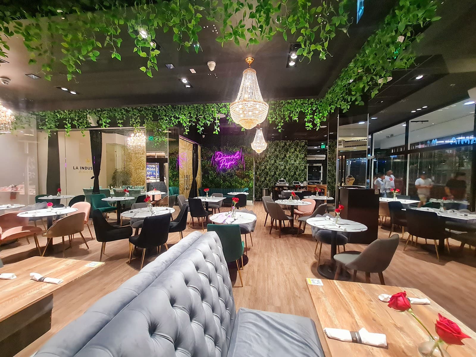 La Industria Bakery & Cafe