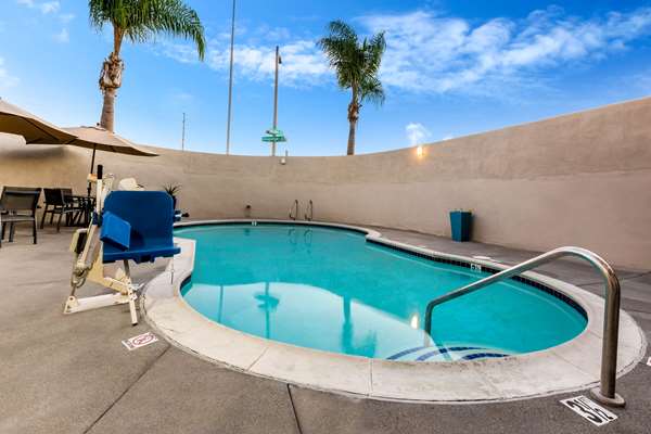 La Quinta Inn & Suites by Wyndham San Diego Mission Bay photo 3