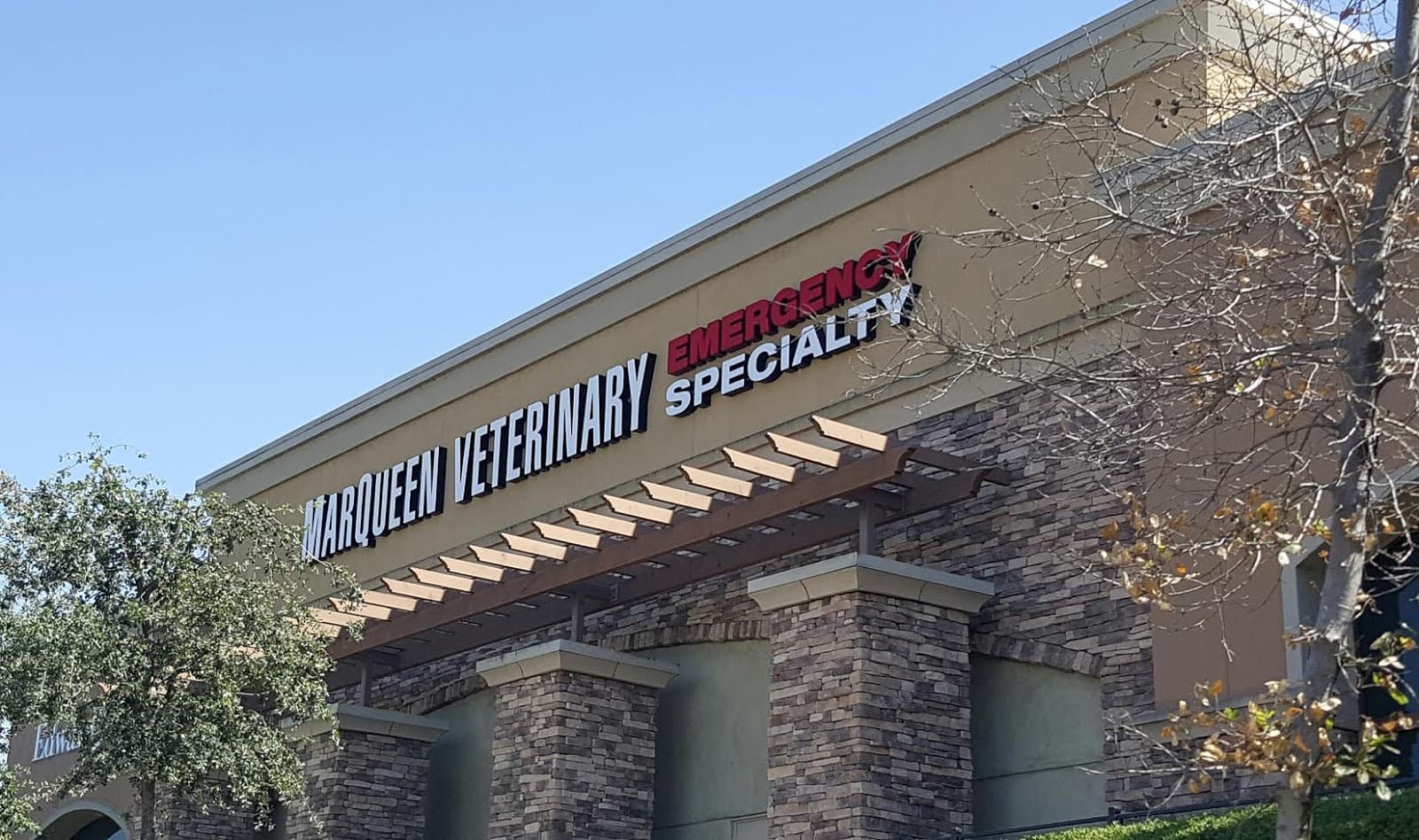 MarQueen Pet Emergency & Specialty