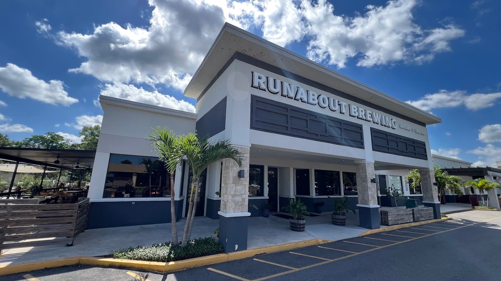 Runabout Brewing-Kitchen-Rawbar
