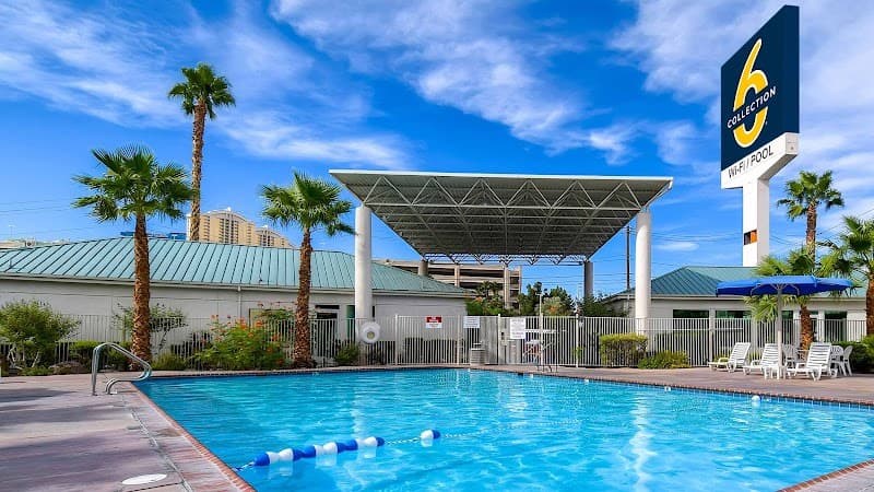 Studio 6 Suites Las Vegas, NV - Tropicana photo 3