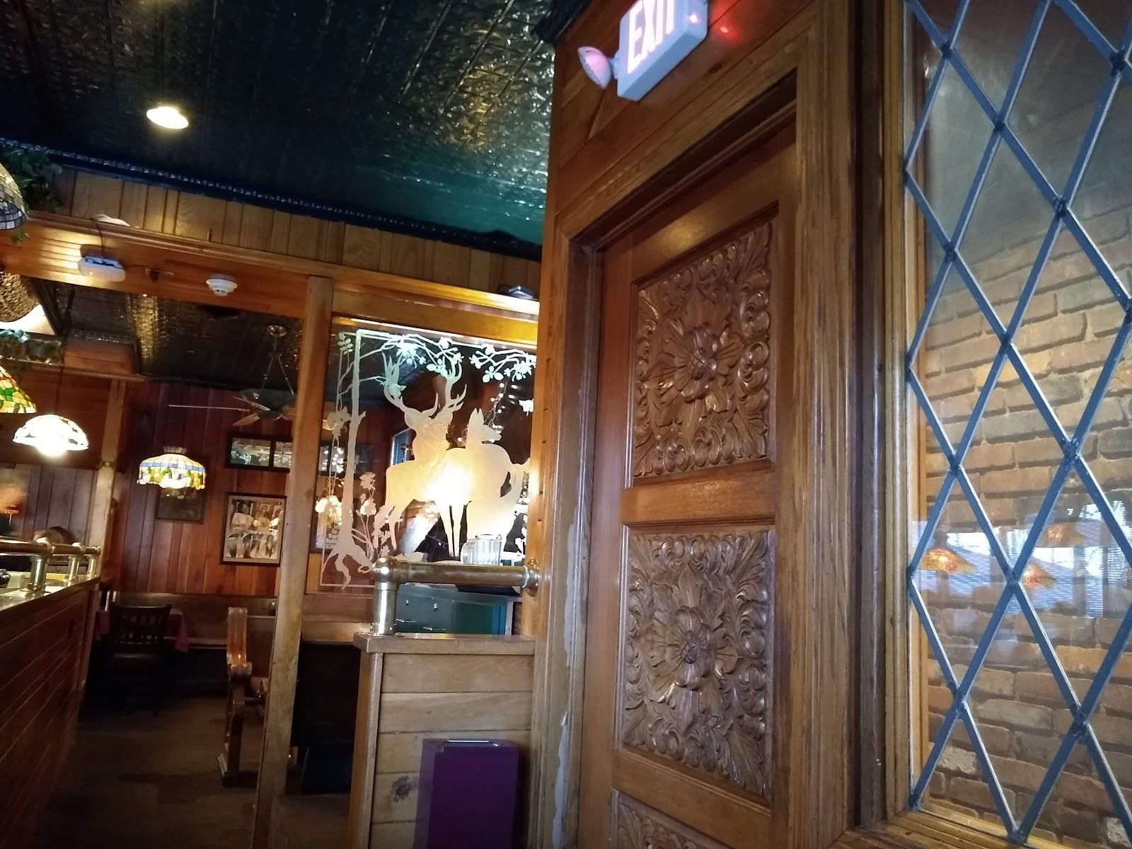 The Woods Restaurant and Lounge | Italian