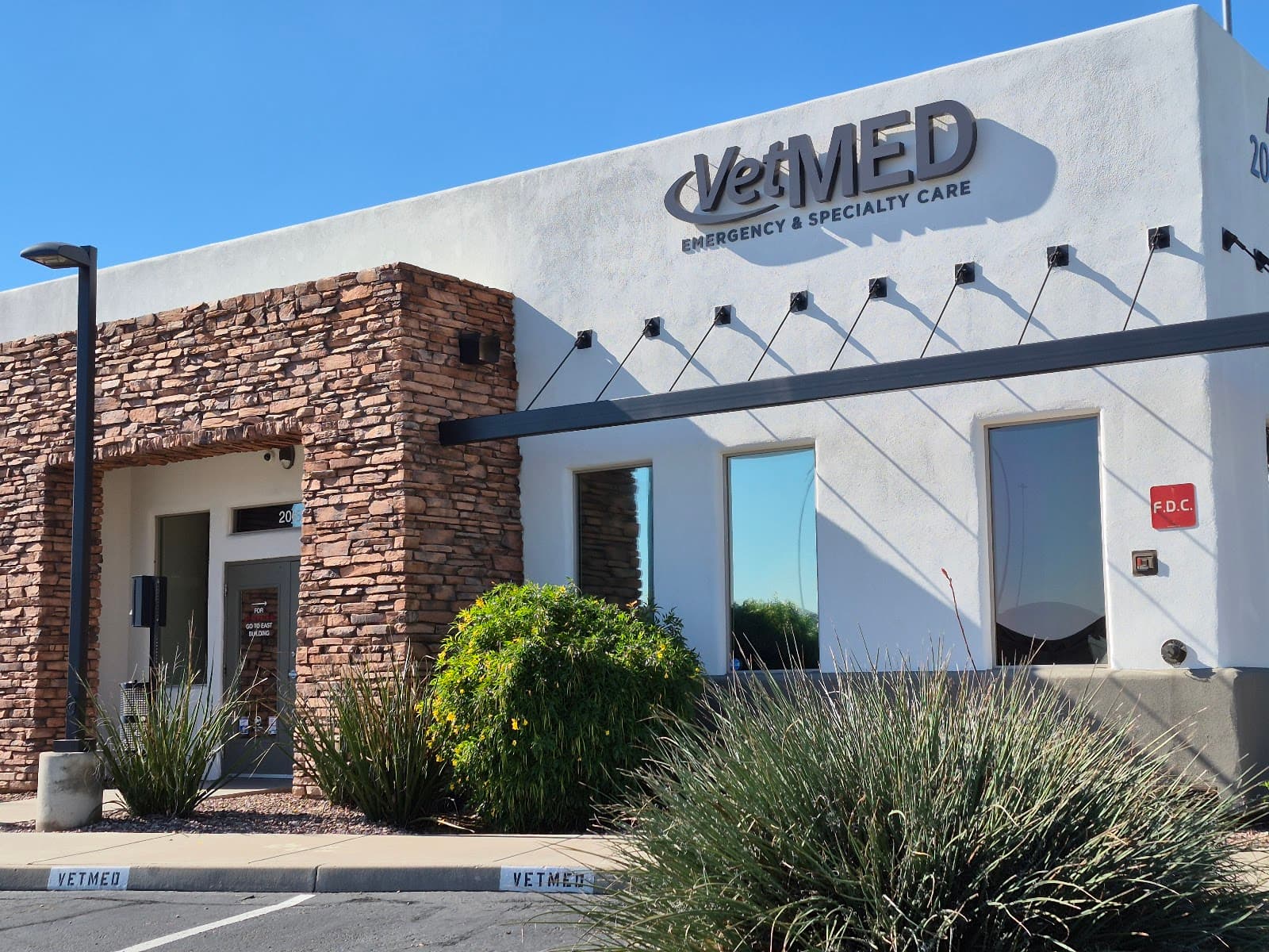 VetMED Emergency & Specialty Veterinary Hospital