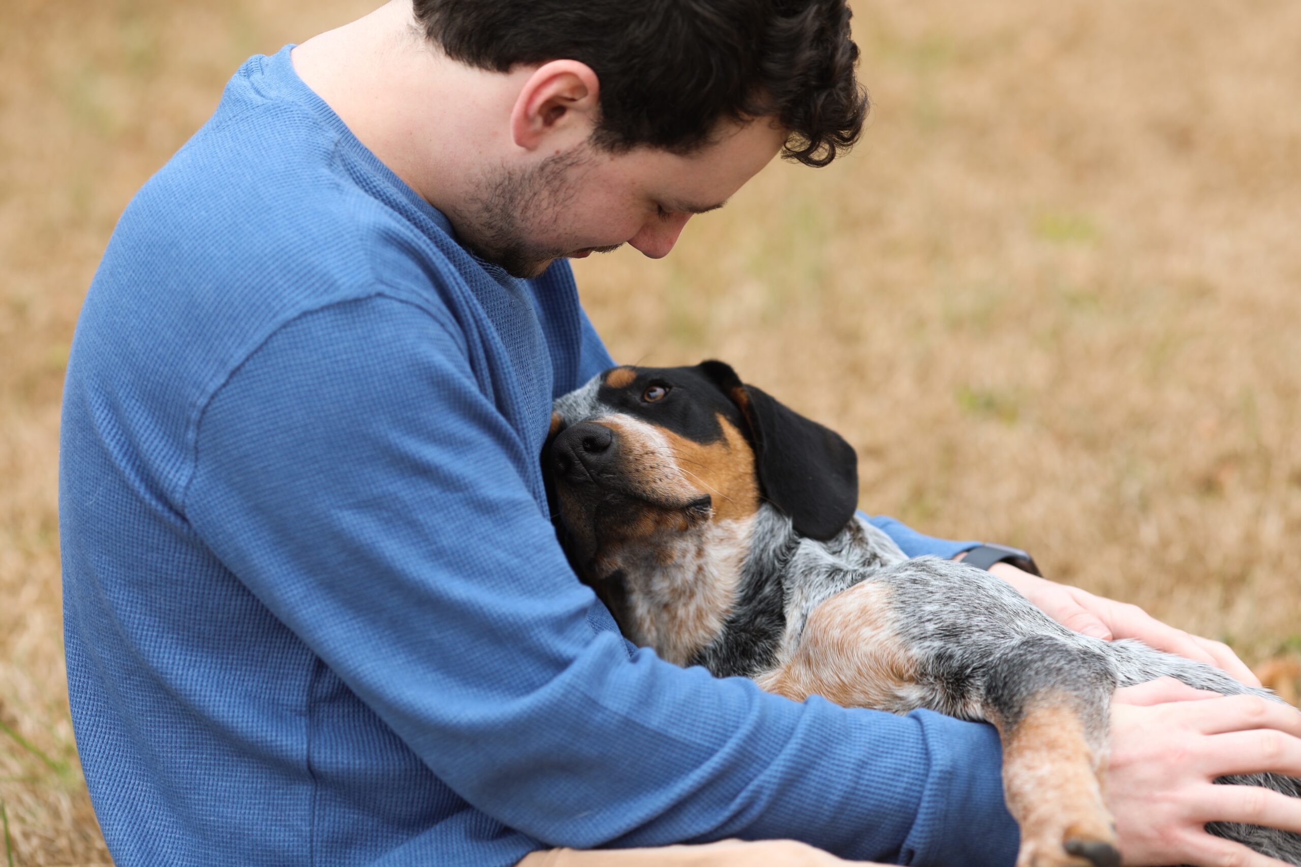 Does My Dog Love Me? 10 Ways to Know If Your Dog Loves You